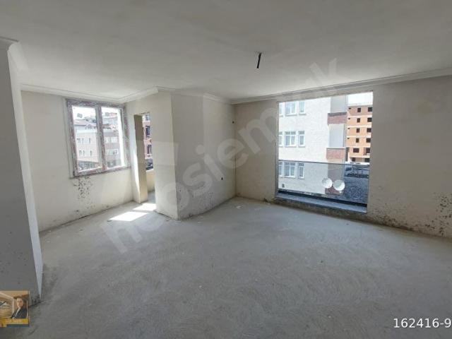 ÇİĞDEM CADDESİ ÜSTÜ KÖŞE DAİRE 2+1 2KAT