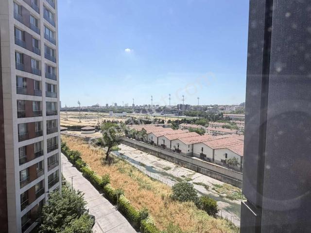 Çiğdem Emlak'tan The İst Veliefendi Sitesinde Kiralık 4+1 Daire