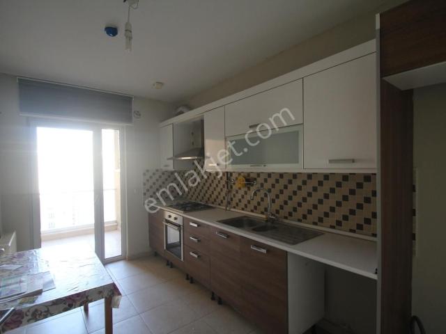 Çiğdem Emlak'tan Sahilpark Evlerinde Satılık 2+1 Daire
