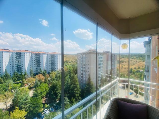 Çiğdemde Ormana Karşı Sitede Manzaralı Tadilatlı Eşyalı 3+1 Daire