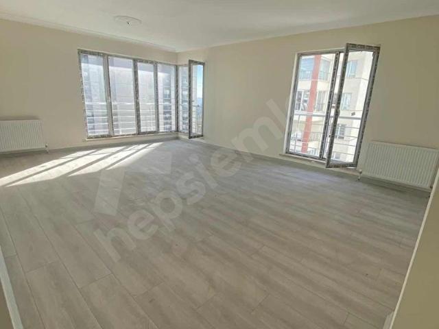 ÇİĞDEMTEPEDE SATILIK 3+1, 160m2, BALKONLU DAİRE