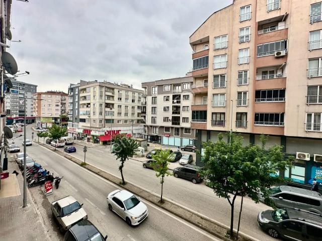 İdenova'dan Bursa Yıldırım Külliye Yakınında 3+1 Satılık Daire.