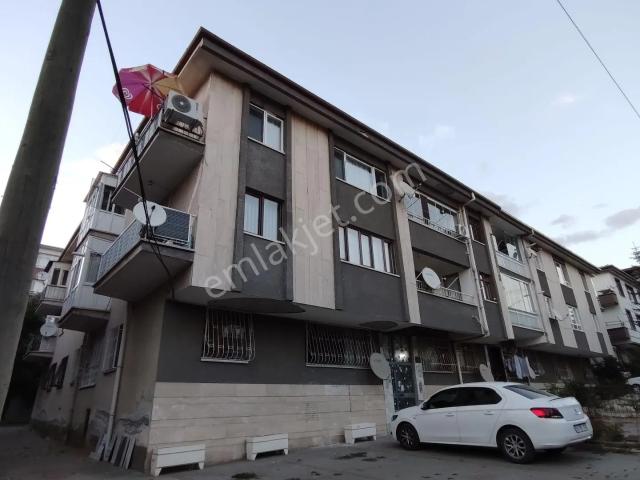 Çiçekli Mahallesi'nde Kiralık 3+1 Daire