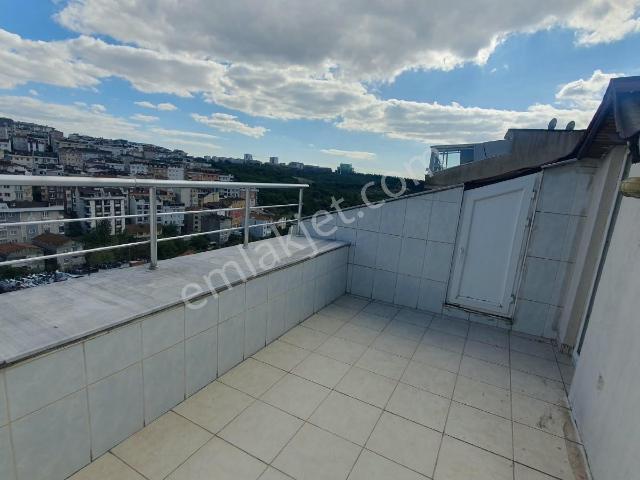 İçerenköy De Geniş Dubleks Çift Girişli Katta Tek 230 M2 Daire