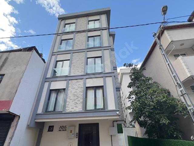 İÇERENKÖY'DE EŞYALI SIFIR 1+1 DAİRE