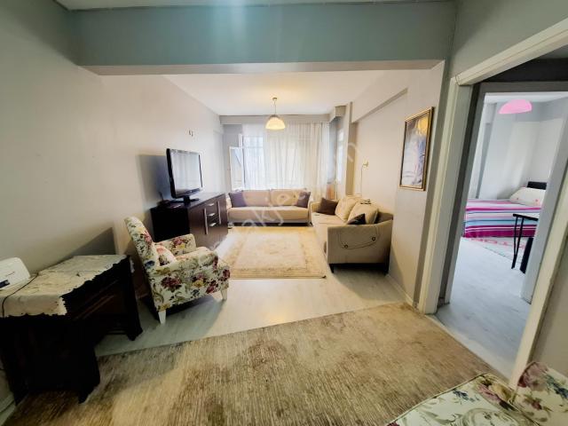 İçerenköy'de Isı Yalıtımlı Binada Balkonlu 80m² Net 2+1 Daire