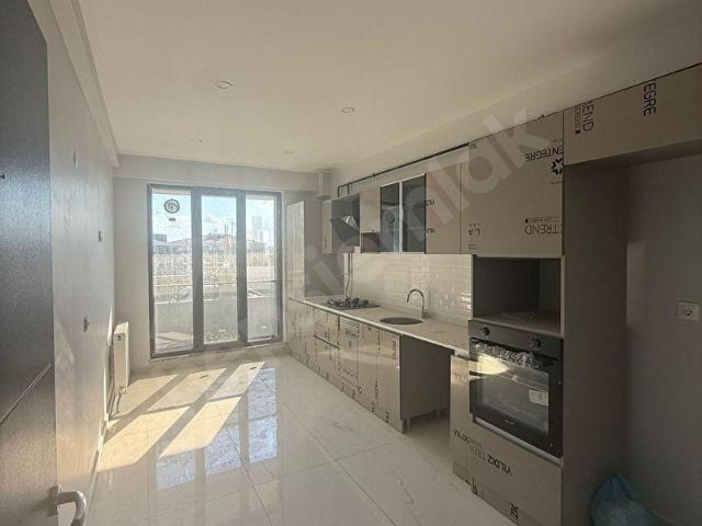 ÇİFTLİKÖNÜ MAHALLESİ'NDE YENİ BELEDİYE YANINDA SATILIK 2+1 DAİRE