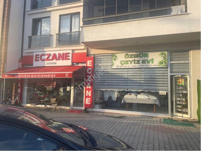 İhsaniye Camiinin Arkasında Satılık 4 Adet Dükkan