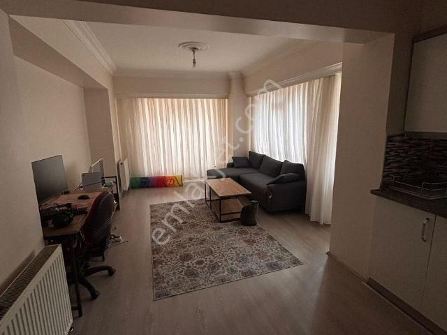 İhsaniye Mahallesinde Satılık 1+1 Daire 60 M2