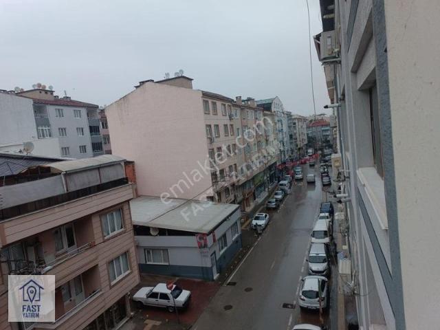 İhsaniye Merkezde Çift Cephe Ara Kat Kiralık Daire