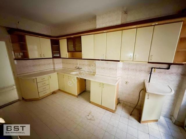 İhsaniye Mh Kiralık 3+1 145 M2