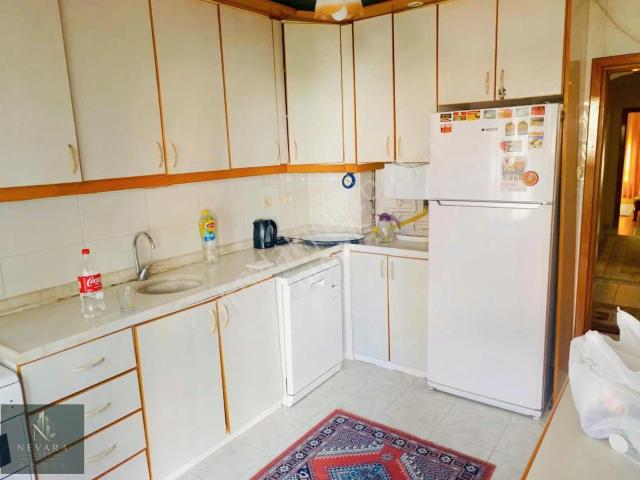 İhsaniye'de Site İçinde Ara Kat Eşyalı 3+1 Kiralık Daire