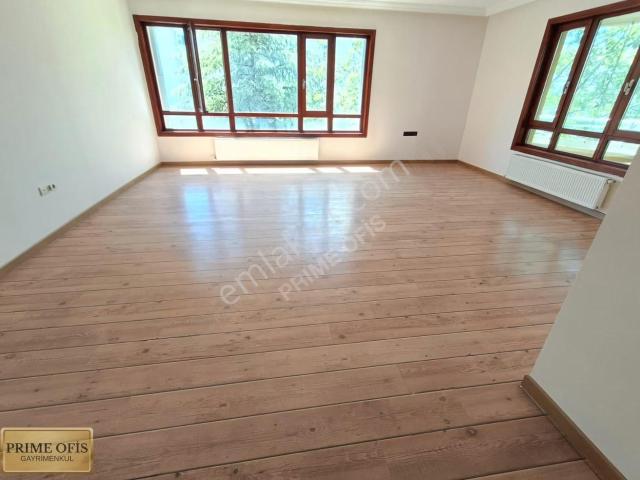 İşçi Blokları Mahallesi Yüzüncü Yıl'da Kiralık 4+1 Bakımlı Daire