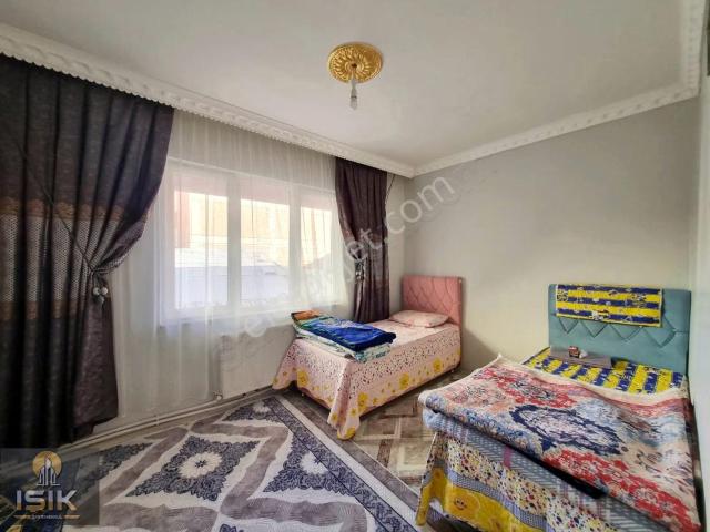 Işık Gayrimenkul' Den Yunusemre' De Satılık 3+1 Daire