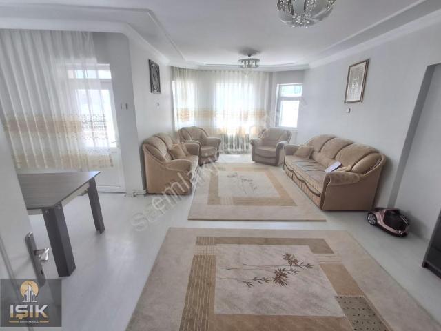 Işık Gayrimenkul'den Dadaşkent'te 2+1 Eşyalı Kiralık Daire