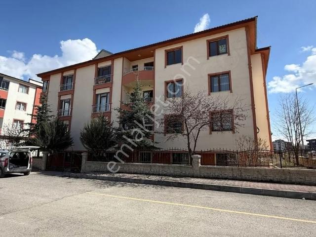 Işık Gayrimenkul'den Dadaşkent'te Satılık 3+1 Daire