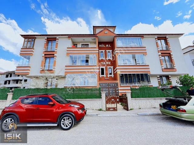 Işık Gayrimenkul'den Dadaşkent'te Satılık 3+1 Daire