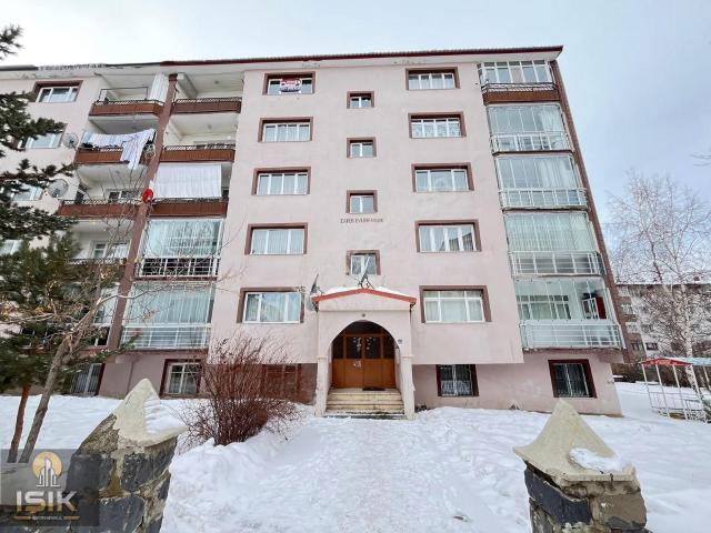 Işık Gayrimenkul'den Kayakyolun'da Satılık 2+1 Daire