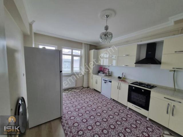 Işık Gayrimenkul'den Hilalkent'te Kiralık 3+1 Daire