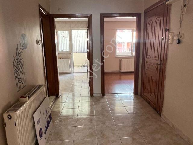 Işık Gayrimenkulden Mimar Sinanda Ferah Ve Kullanışlı Kiralık