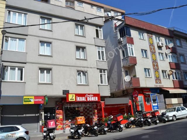 İkbal Caddesi Üzeri Ulaşım Sorunu Yok Haftaya Boş 2+1 Satılık