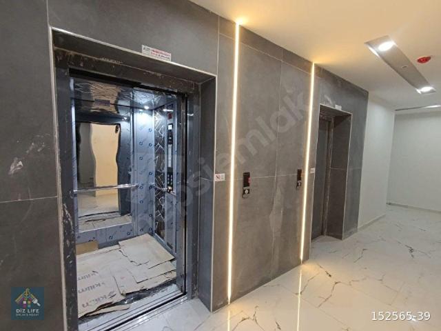İKİNİSAN CADDESİNE 50 METRE MESAFEDE KİRALIK LÜKS 1+1 BALKONLU DAİRE