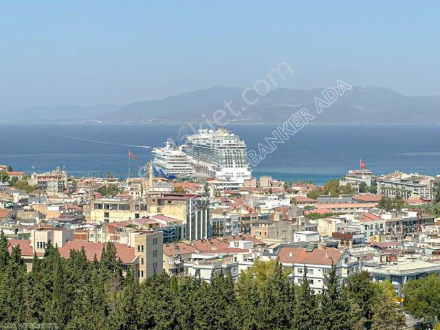 İkiçeşmelik'te Deniz Manzaralı, Site İçinde 2+1 Kiralık Daire