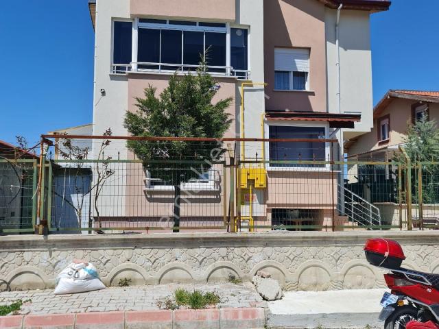 İki Katlı İki Ayrı Girişli Mülki Dubleks Daire