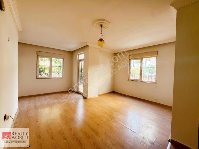 İki Tramvay Hattı Arasında Kiralık 2+1 Daire 75m² Yüksek Giriş
