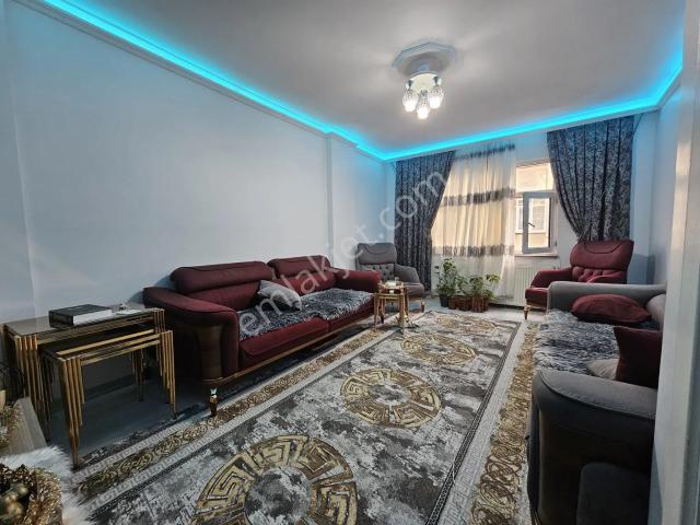 İkitelli Atatürk Mah. Satılık 2+1 Eski Daire 90m2