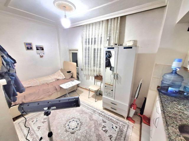 İkitelli Mall Of'a Komşu 1+0 Balkonlu Satılık Stüdyo Daire!