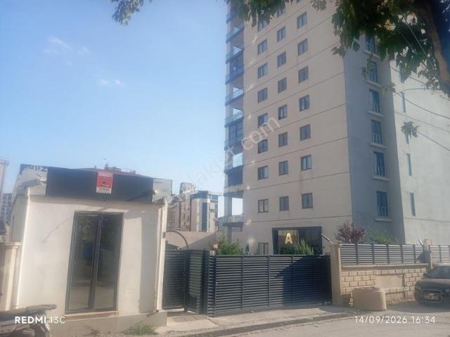 İkiz Kulelerde Çok Ferah Kiracılı 10 Kat