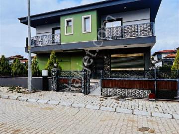 Işıklı Da Satılık Ultra Lux Havuzlu Villa