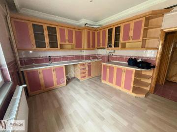 Işıklar Mah. Çarşı Merkeze Yakın 4+1 Kiralık Daire