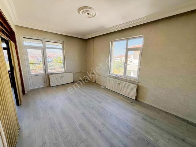 Işıklar Mah. İçi Yapılı, Bakımlı, Asansörlü 3+1 Satılık Daire