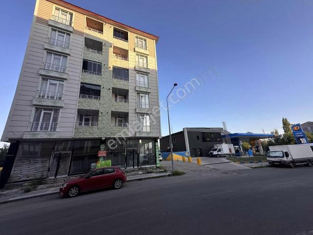 İks Emlaktan Satılık 1+1 Daire İstasyon Mahallesinde