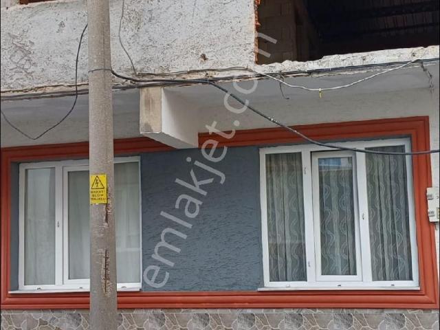 İlçe Merkezinde İki Katlı Müstakil Ev