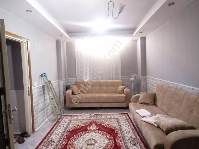 İlbadı Mahallesinde Yarı Bodrum Kat 4 +1 Arkadan Giriş Kat 160 M2 Olan Dairemiz 2550.000 Tl