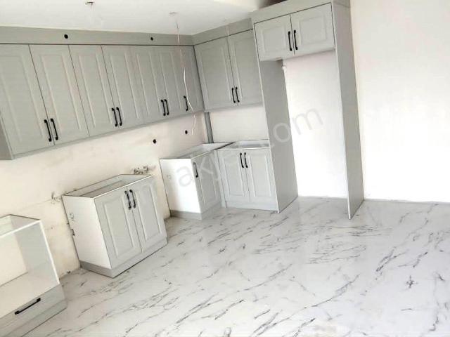İlbadı Mahallesinde 3 Katlı Binanın 3. Katı 3+1/145 M2 Parkın Yanı Sıfır Daire 4.750.000 Tl