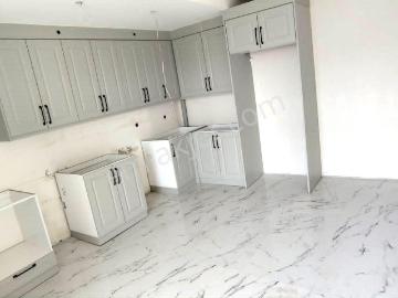 İlbadı Mahallesinde 3 Katlı Binanın 3. Katı 3+1/145 M2 Parkın Yanı Sıfır Daire 4.750.000 Tl