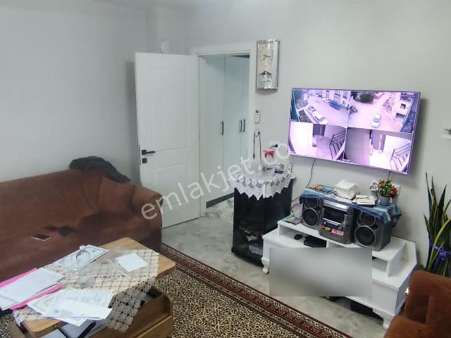 İlbadı Mahallesinde 3 Katlı Binanın 3. Katı 3 Yıllık 2+1/90 M2 Daire 3.700.000 Tl Satılıktır