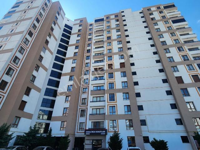 İldem Yeşilyurt Mahallesi Giyinme Odalı Ebeveyn Banyolu Kiralık