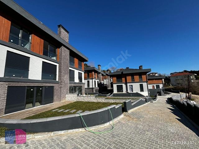 ŞİLE BALİBEY MERKEZde GENİŞ 5+1 190m TRİPLEKS BAHÇELİ VİLLA