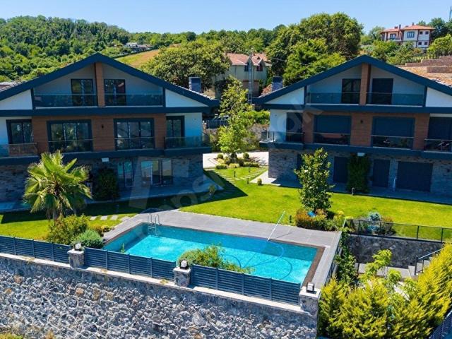 ŞİLE KIZILCAKÖYDE 240 m2, 6+1, SIFIR, TRİPLEKS, HAVUZLU VİLLA