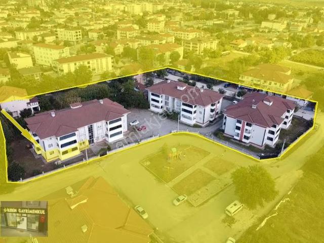 İlerin Gayrimenkul'den Rasimpaşa Mahallesin'de Satılık 3+1 Daire