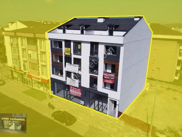 İlerin Gayrimenkulden'den Merkezi Konumda Kiralık 2+0 Daire