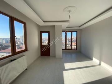 İletişim'den Eyüp Sultan Yeşilpınar Butik Site Manzaralı 7.kat 2+1 90 M2 Satılık Daire