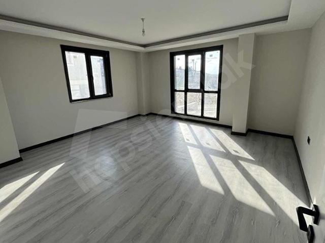 İLHAN GAYRİMENKULDEN 130m2 3+1 KIŞ BAHÇELİ GİRİŞ KAT