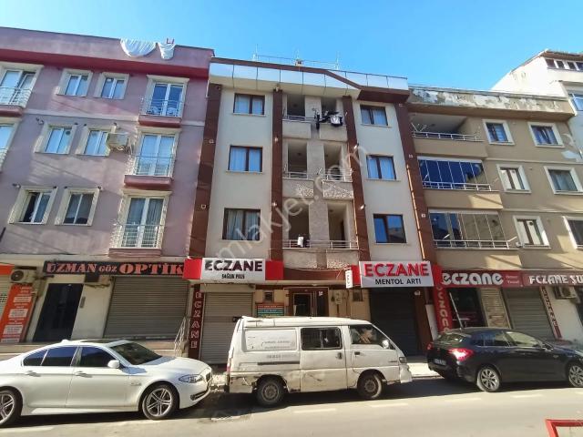 İlhan Varank Hastahanesi Poliklinikler Karşısı Kiralık 1+1