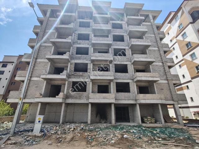 İlhanlı,otogar Yolu Kardelenmarket Karşısı 5.kat 2+1 Sıfır Daire
